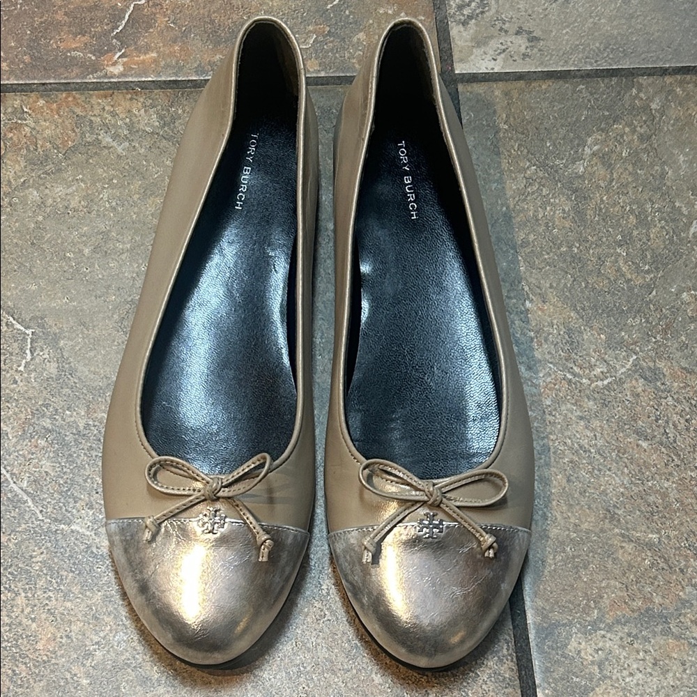 Tory Burch Cap Toe Tan and Silver Loafers size 10.5